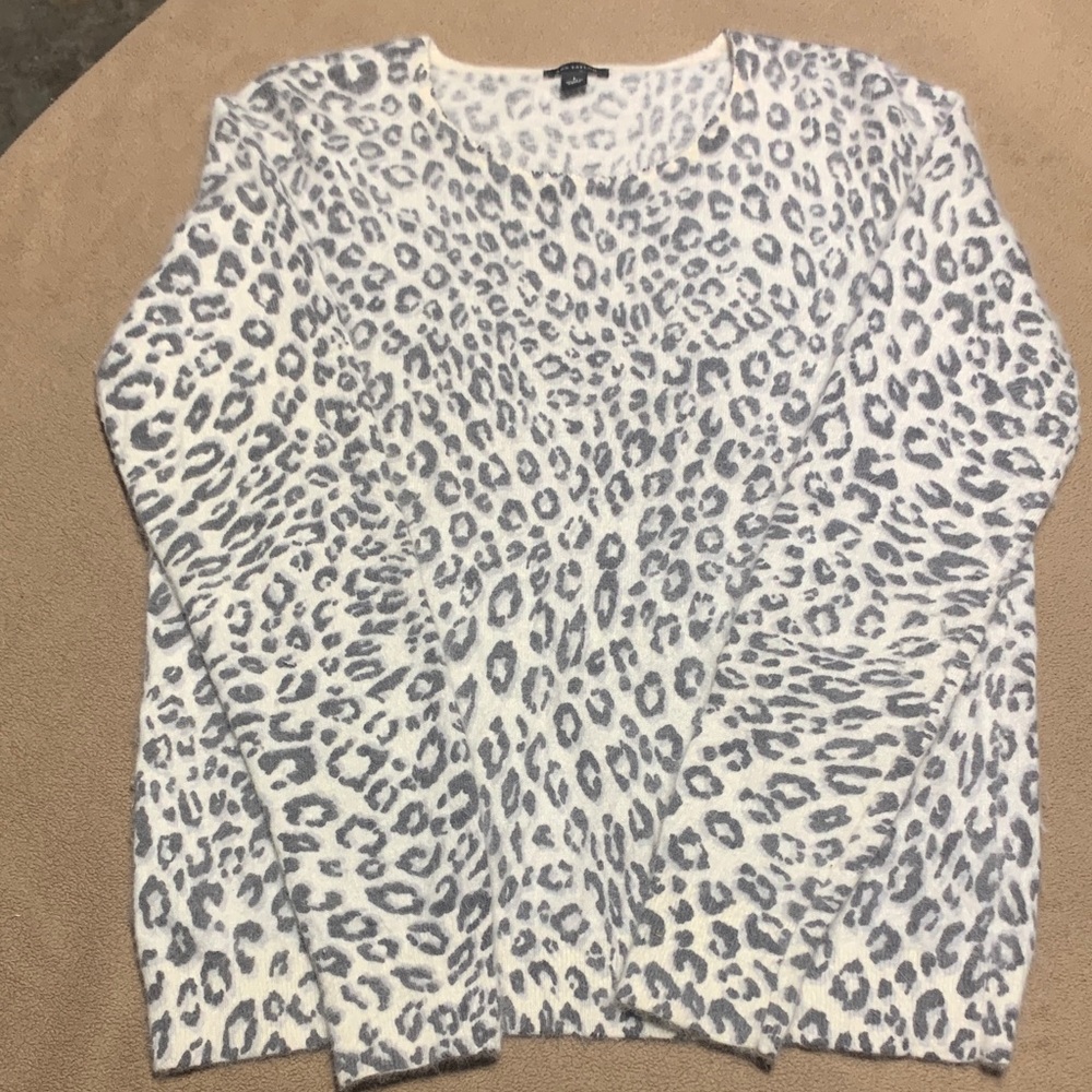 Ann Taylor White and Gray Leopard Print Sweater